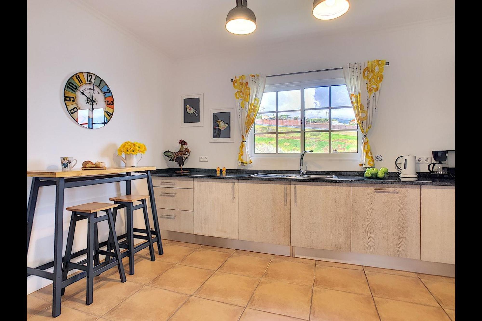 Casa Eleanor By Lovelystay Calheta  Kültér fotó
