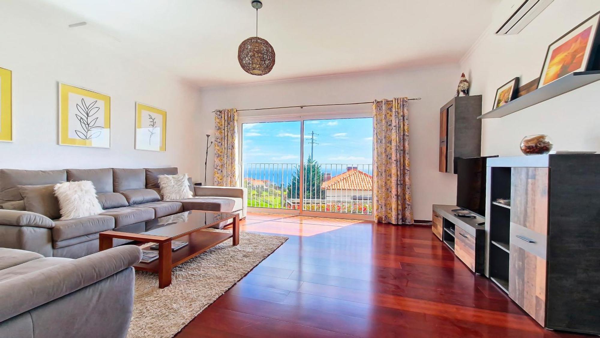 Casa Eleanor By Lovelystay Calheta  Kültér fotó