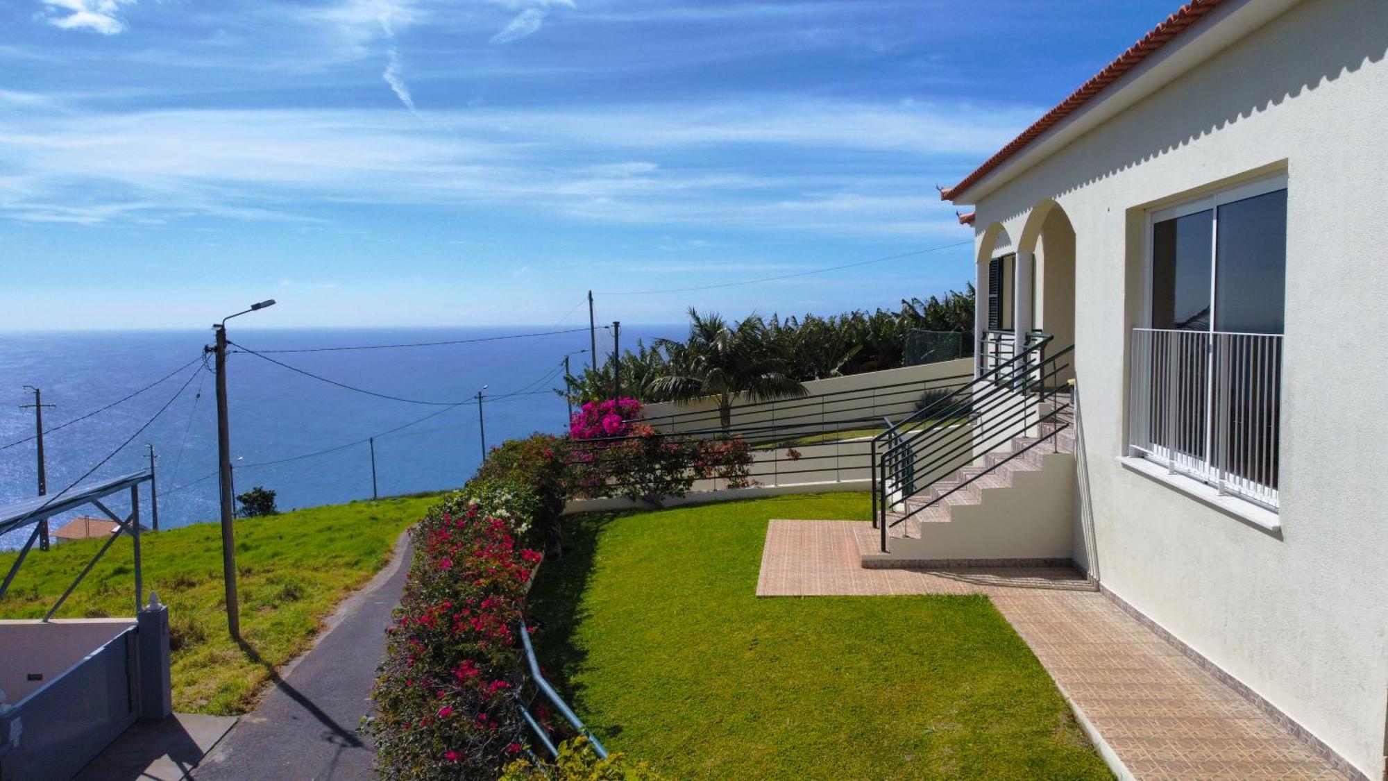 Casa Eleanor By Lovelystay Calheta  Kültér fotó