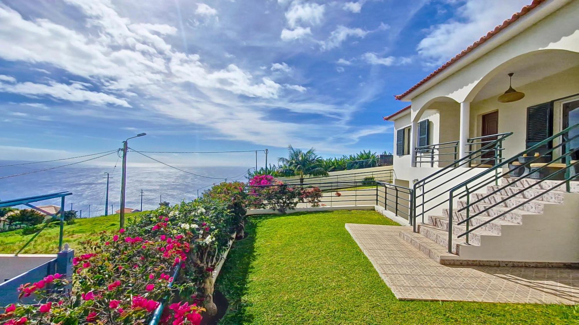 Casa Eleanor By Lovelystay Calheta  Kültér fotó